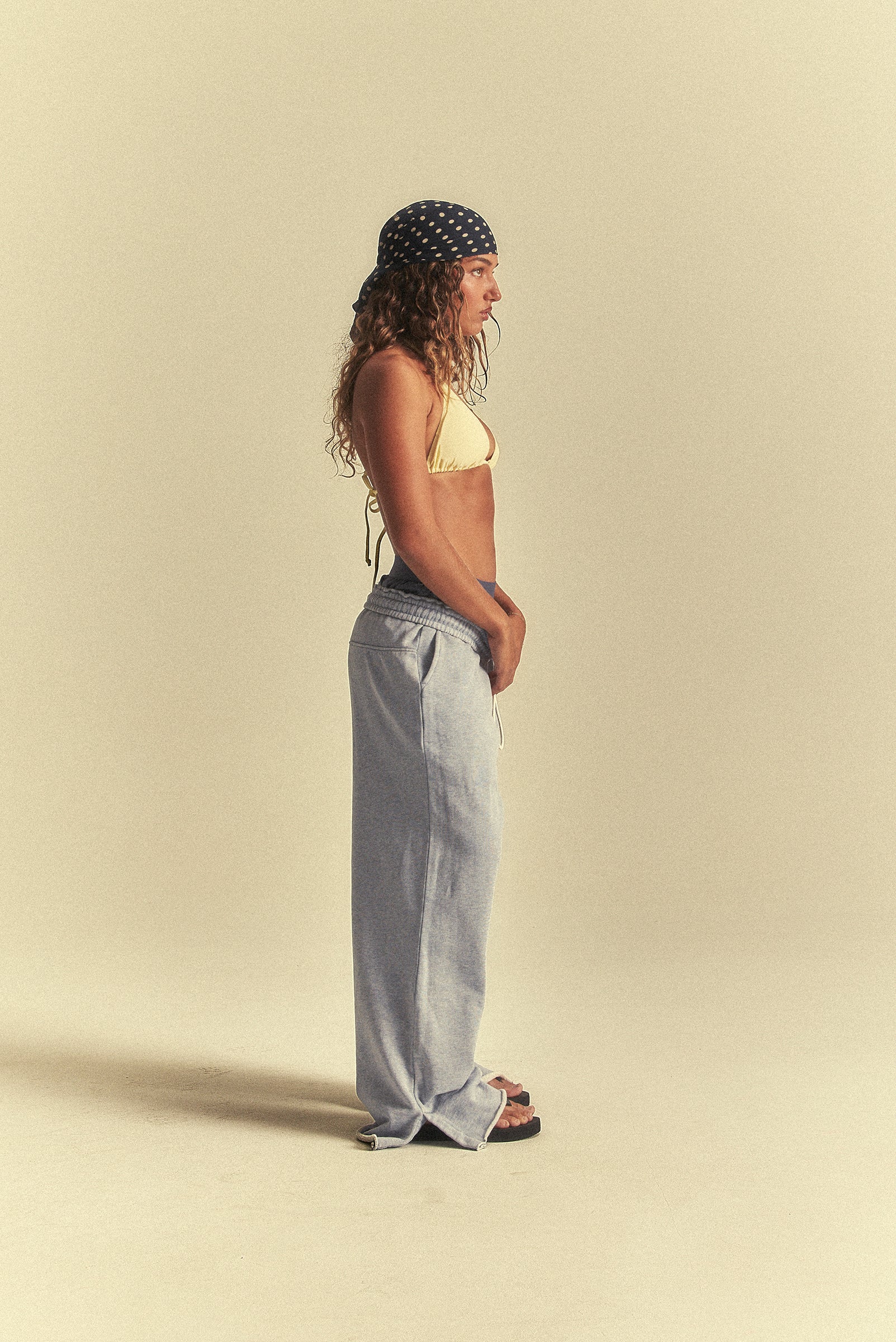 SPLIT HEM SWEATPANT